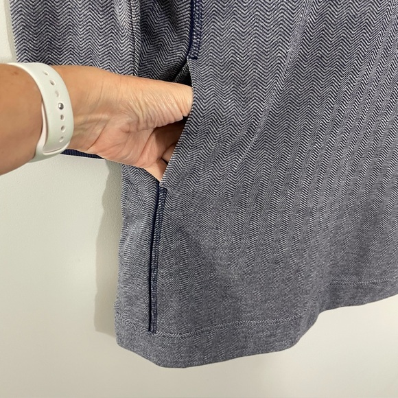 NWT Vineyard Vines Varsity Sweatshirt Dress Women's SMALL Long Sleeve Blue‎ - Picture 6 of 8